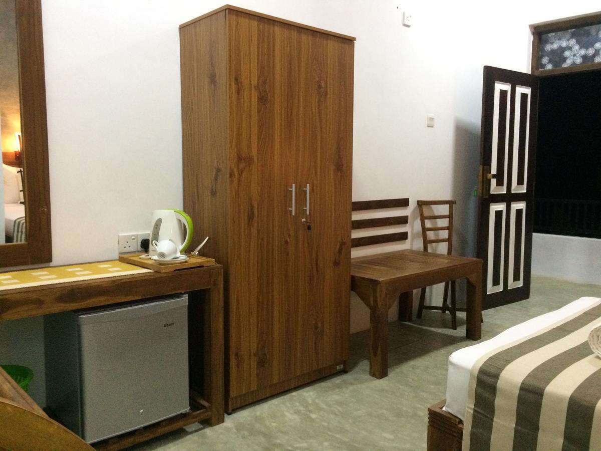 Green Wood Villa Negombo Luaran gambar